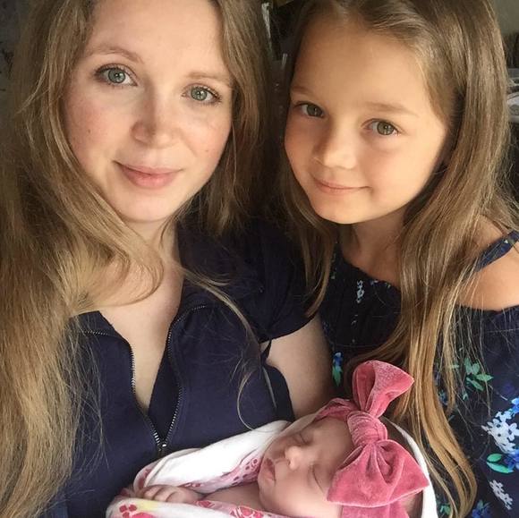 Meet your Posher, Elizabeth - Picture 1 of 1